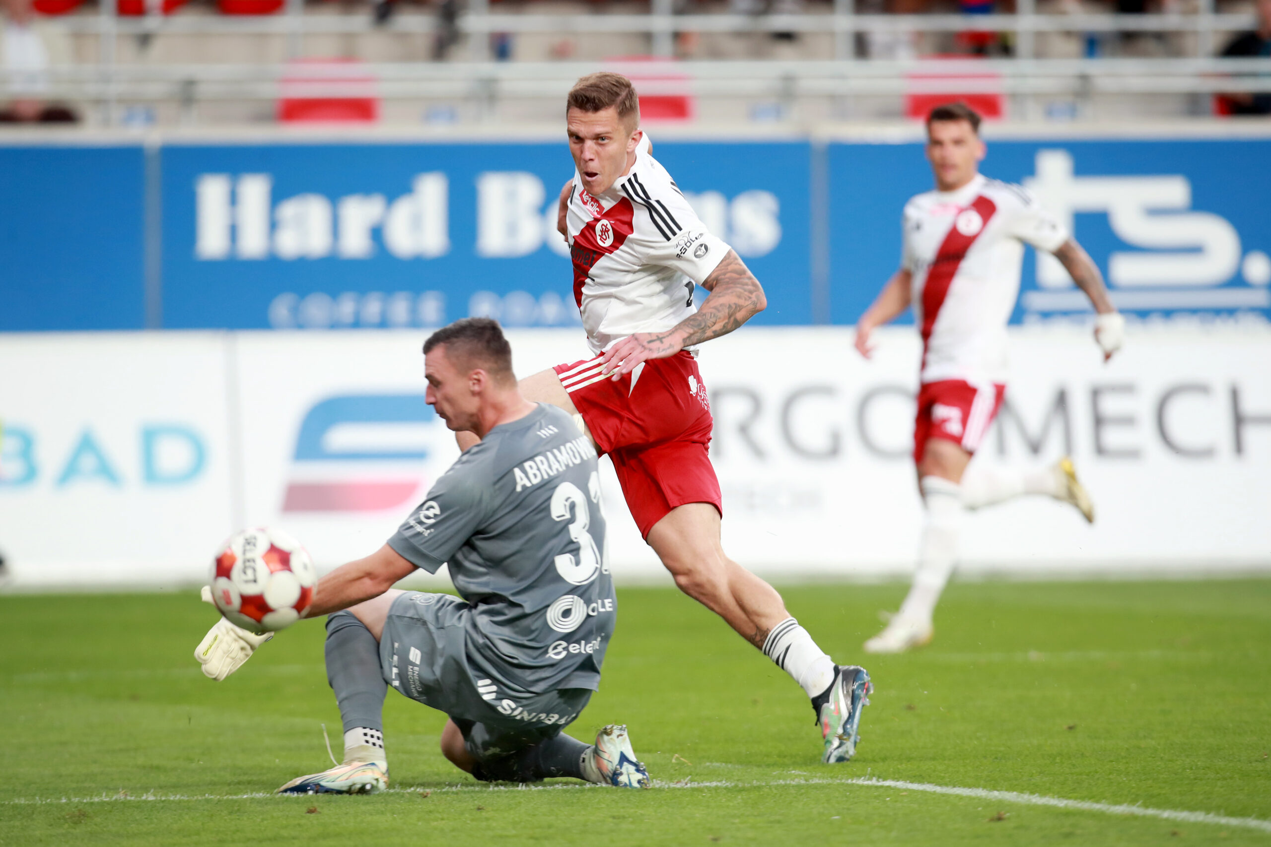 ŁKS Łódź kontra Odra Opole – Kluczowy Mecz w Ekstraklasie
