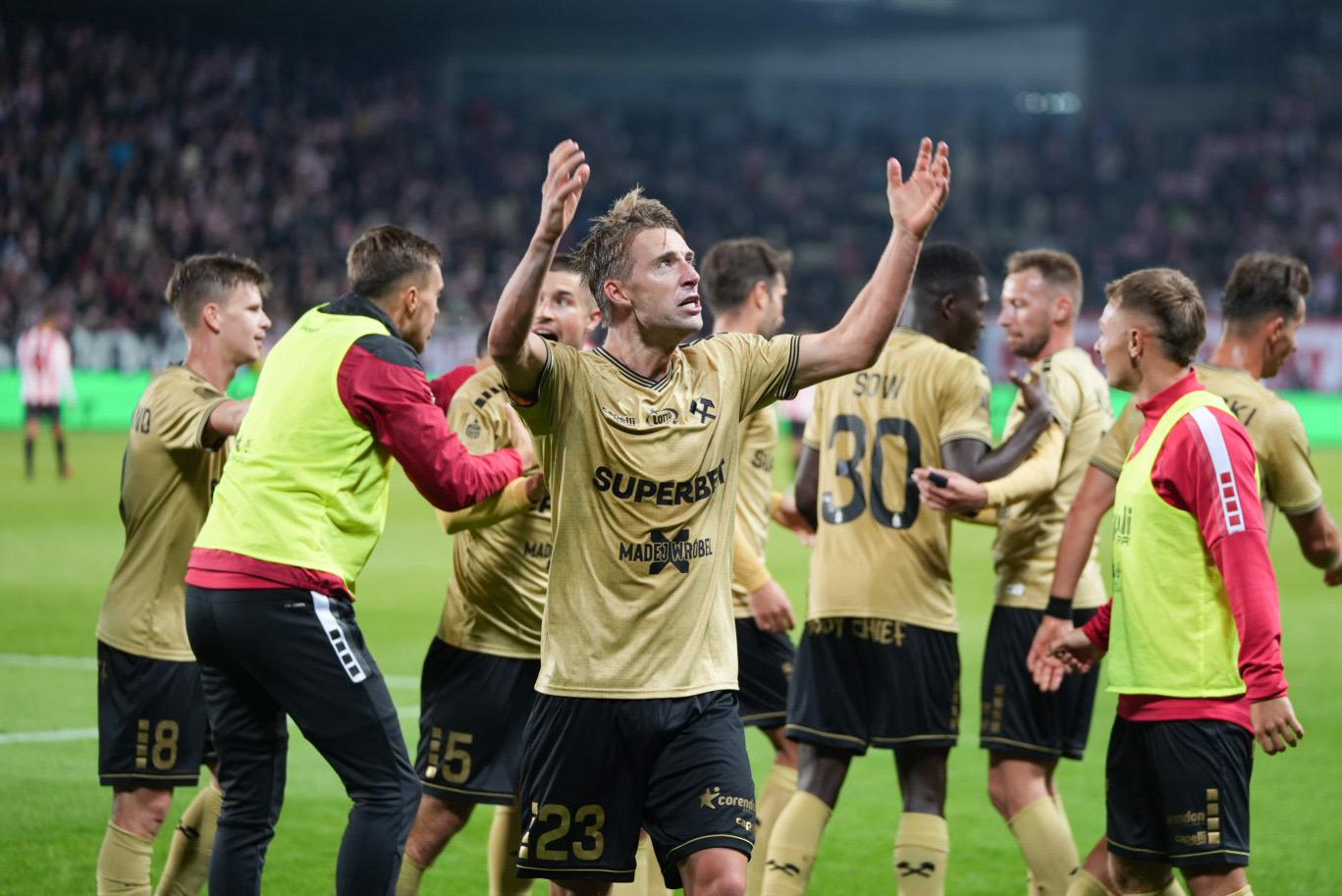 Cracovia kontra Górnik Zabrze: Analiza Meczu i Jego Znaczenie