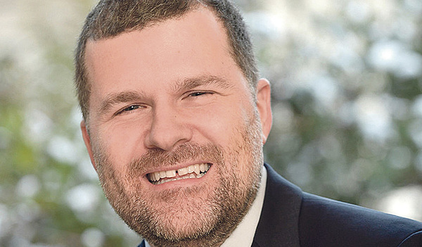 Osiągnięcia Olechowskiego w Polskim Życiu Publicznym