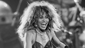 Tina Turner – Życie, kariera i dziedzictwo muzyczne