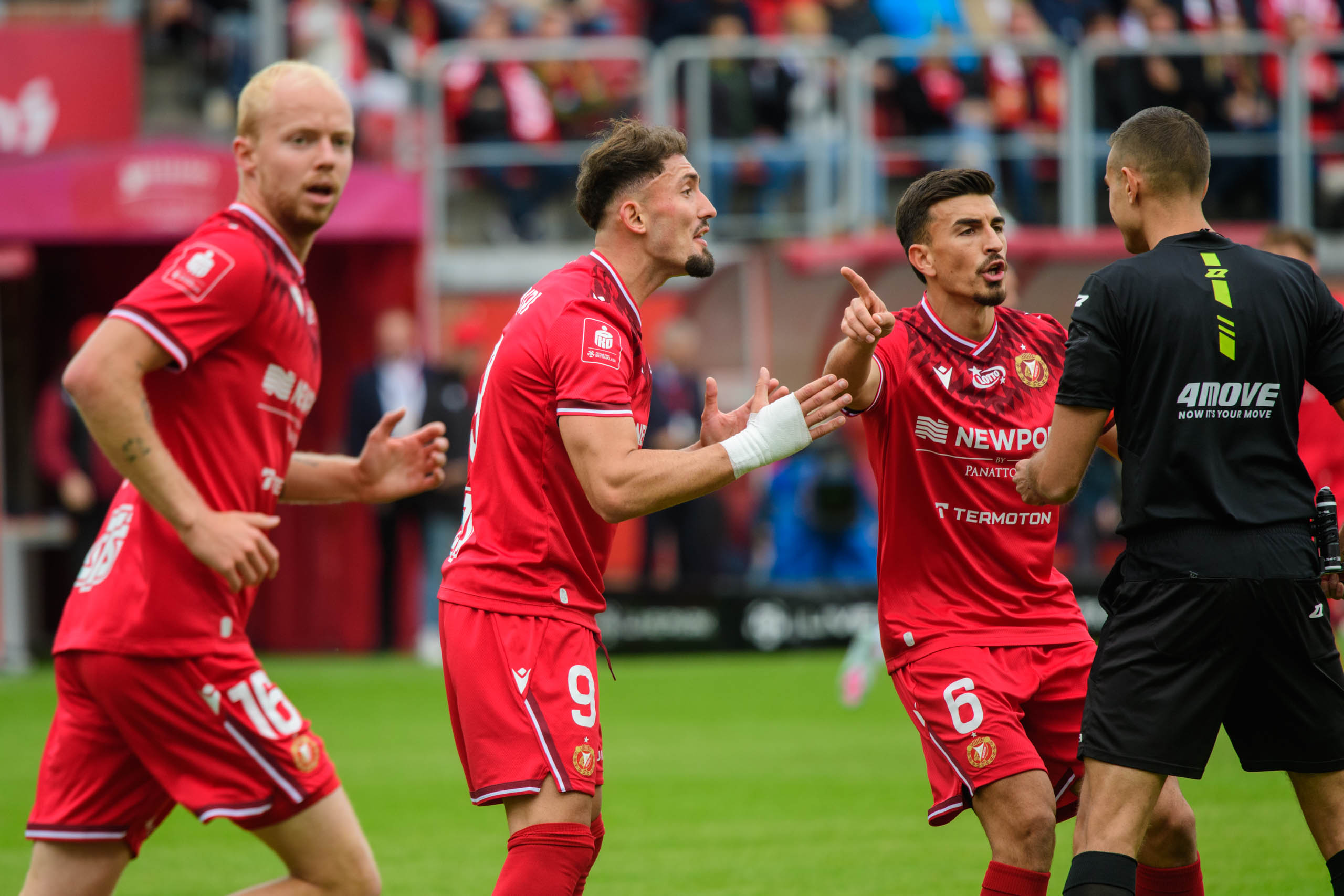 Widzew Łódź vs Raków Częstochowa: Analiza Meczowa