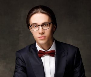 Adam Kałduński: Droga do Sukcesu i Znaczenie w Branży