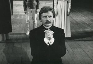 Andrzej Grabowski: Ikona Polskiego Teatru i Filmu