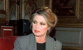 Brigitte Bardot - Życie i Kariera Legendy Kina