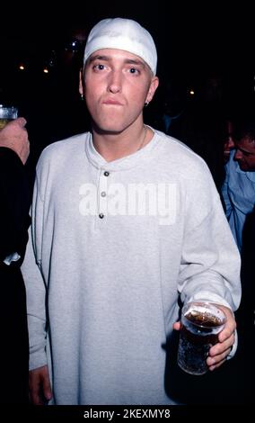 Eminem: Jego Muzyka, Kontrowersje i Nowe Wydania