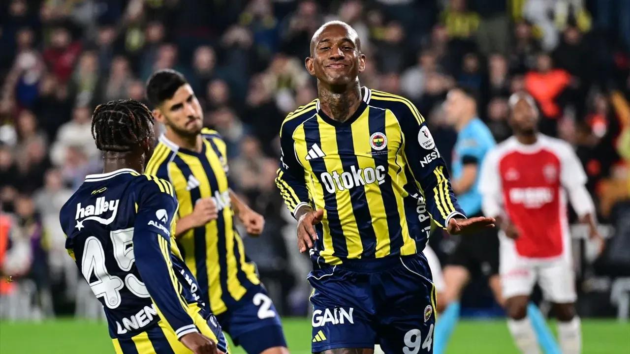 Fenerbahçe i Fatih Karagümrük: Nadchodzące Starcie w Lidze Tureckiej