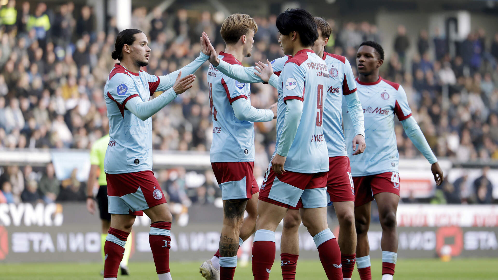 Heracles kontra Feyenoord: Kluczowy Mecz w Eredivisie