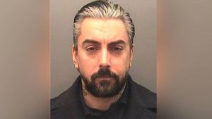 Ian Watkins: Kontrowersyjna figura w muzyce