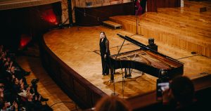 Kuwahara Pianistka: Obiecująca Gwiazda Muzyki Klasycznej
