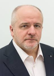 Paweł Kowal: Kluczowe Ruchy i Wyzwania Polityczne