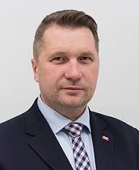Przemysław Czarnek i jego wpływ na polski system oświaty
