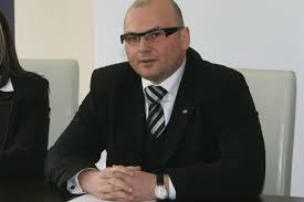 Romuald Ściborski – Kluczowa postać w polskim prawie