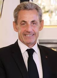 Nicolas Sarkozy: Powrót na scenę z zarzutami korupcyjnymi