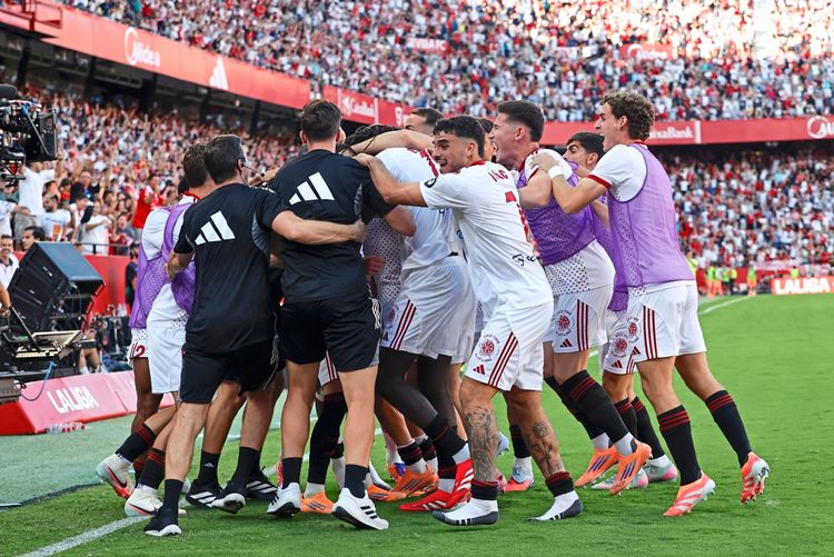 Sevilla FC kontra FC Barcelona: Kluczowy mecz w La Liga