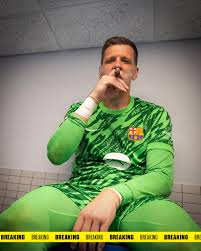 Wojciech Szczęsny: Lider Polskiej Reprezentacji w Bramce