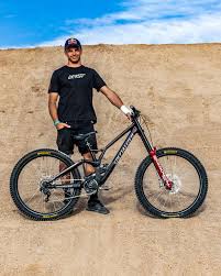 Szymon Godziek: Talent BMX na Światowej Scenie