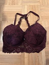 Victoria's Secret: Nowa Strategia i Wizerunek Marki
