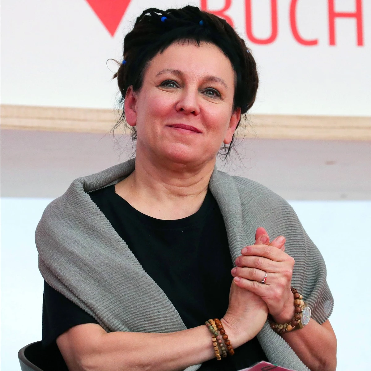 Olga Tokarczuk: Droga do Nobla i jej wpływ na literaturę