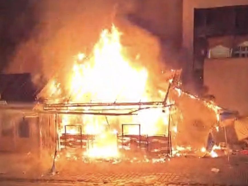 Pożar na Krupówkach w Zakopanem: dwie kobiety ewakuowane