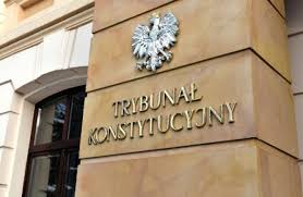 Trybunał Konstytucyjny w centrum sporu politycznego - co dalej z TK?
