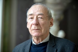 andrzej paczkowski: wybitny historyk i profesor Collegium Civitas