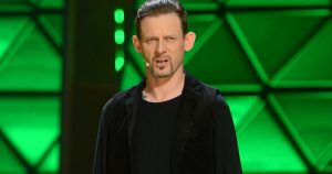 michał wójcik kabaret: odwołane występy i biografia artysty