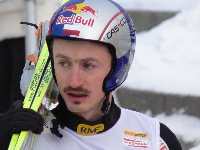 Adam Małysz: ikona polskiego skoku narciarskiego i jego dziedzictwo