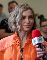 Ania Wyszkoni: droga od Łez do sceny solowej