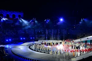 Ceremonia zamkniecia igrzysk: symboliczne zakończenie olimpiady