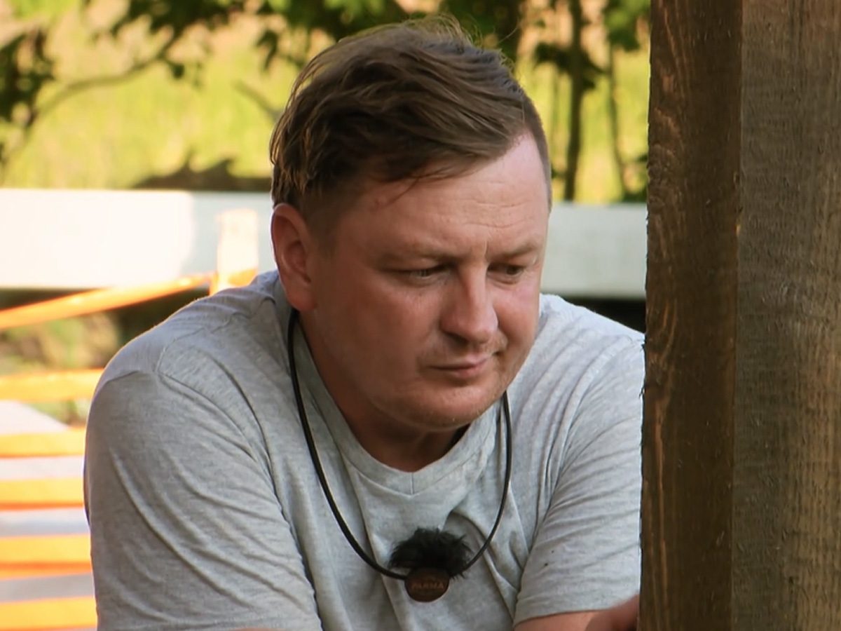 Dlaczego Janusz odszedł z farmy: przyczyny i skutki