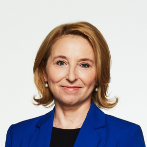 Dominika Wielowieyska w polskich mediach: rola i wpływ na debatę