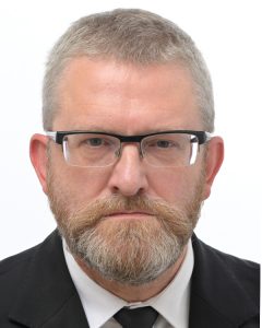 Grzegorz Braun: rola polityka i filmowca w debatach publicznych