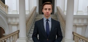 Krzysztof Bosak: polityk, lider Konfederacji i wicemarszałek Sejmu