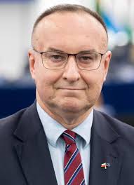 Michał Kobosko w polskich mediach: rola i znaczenie