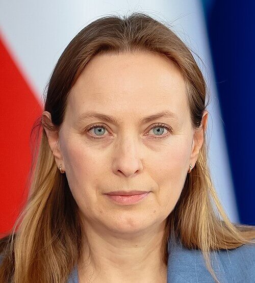 Katarzyna Pełczyńska-Nałęcz: kariera socjologa, dyplomaty i ministra