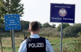 Polak za granicą: nowy niezbędnik podróży i bezpieczeństwa