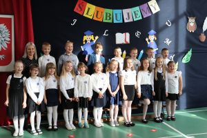 Ślubowanie w Polsce: znaczenie, ceremonie i wpływ na obywateli