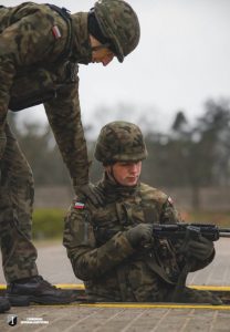 Żołnierz: kim jest i jak go definiują źródła