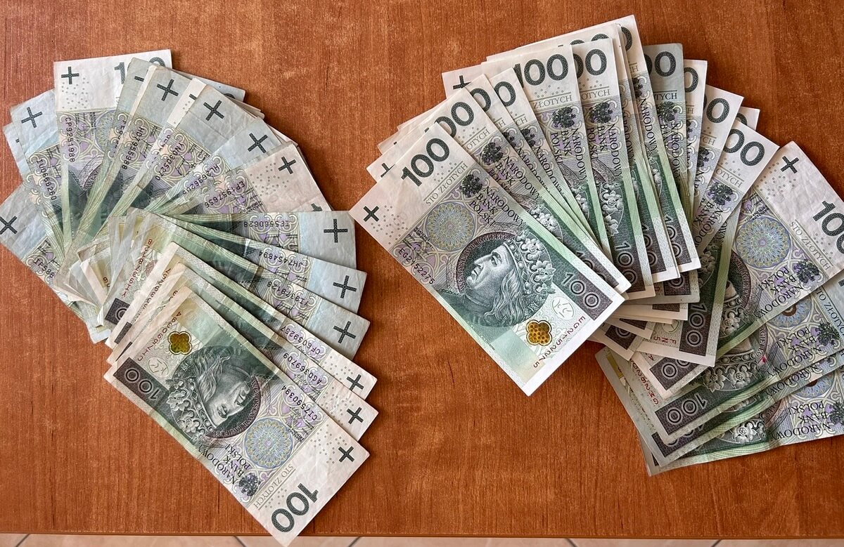 Gotówka: definicja oraz rola w płynności finansowej