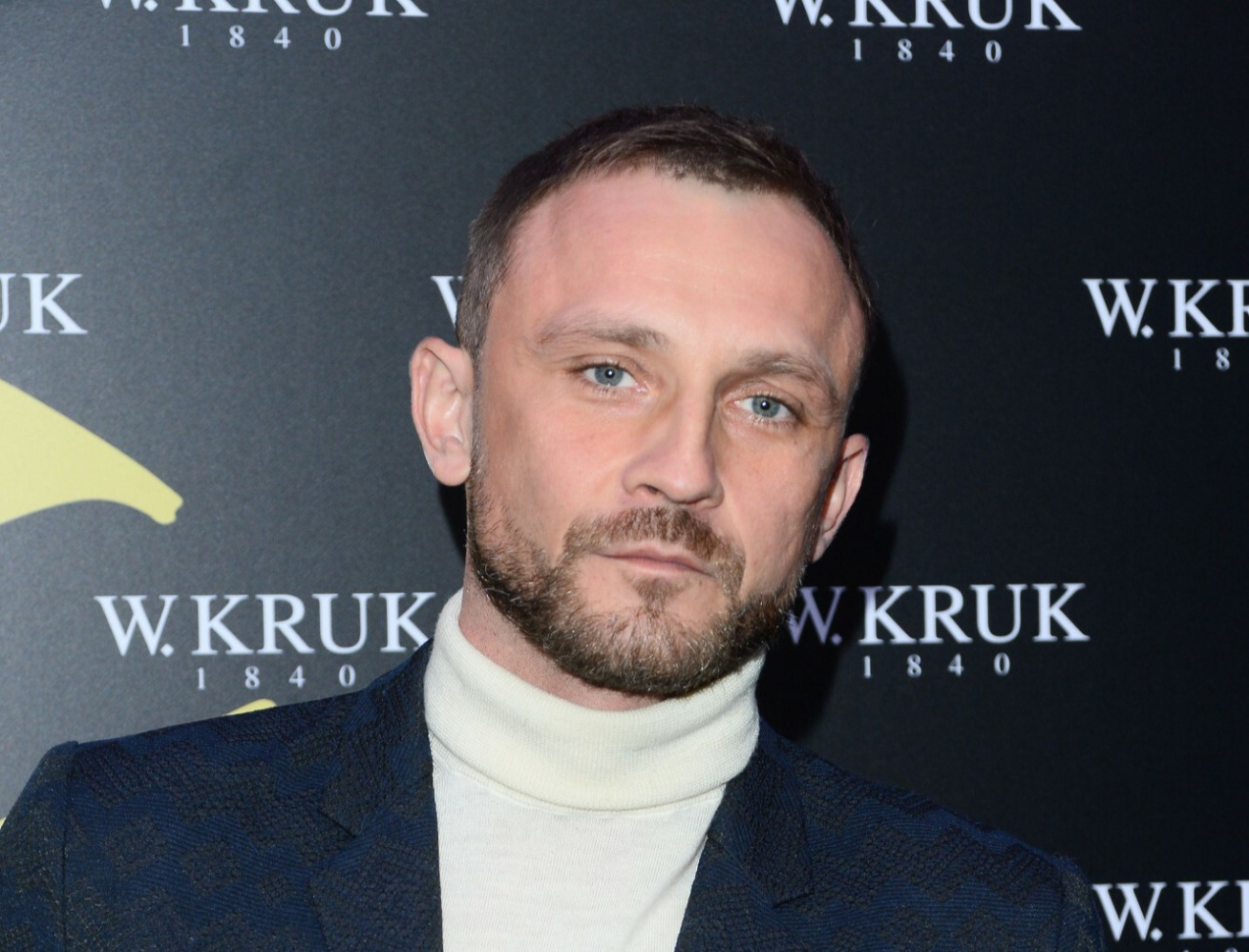 Kamil Nożyński: fikcyjny raport o młodych liderach