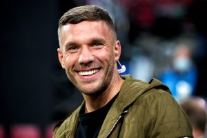 lukas podolski: kariera, kluby i wpływ na Ekstraklasę
