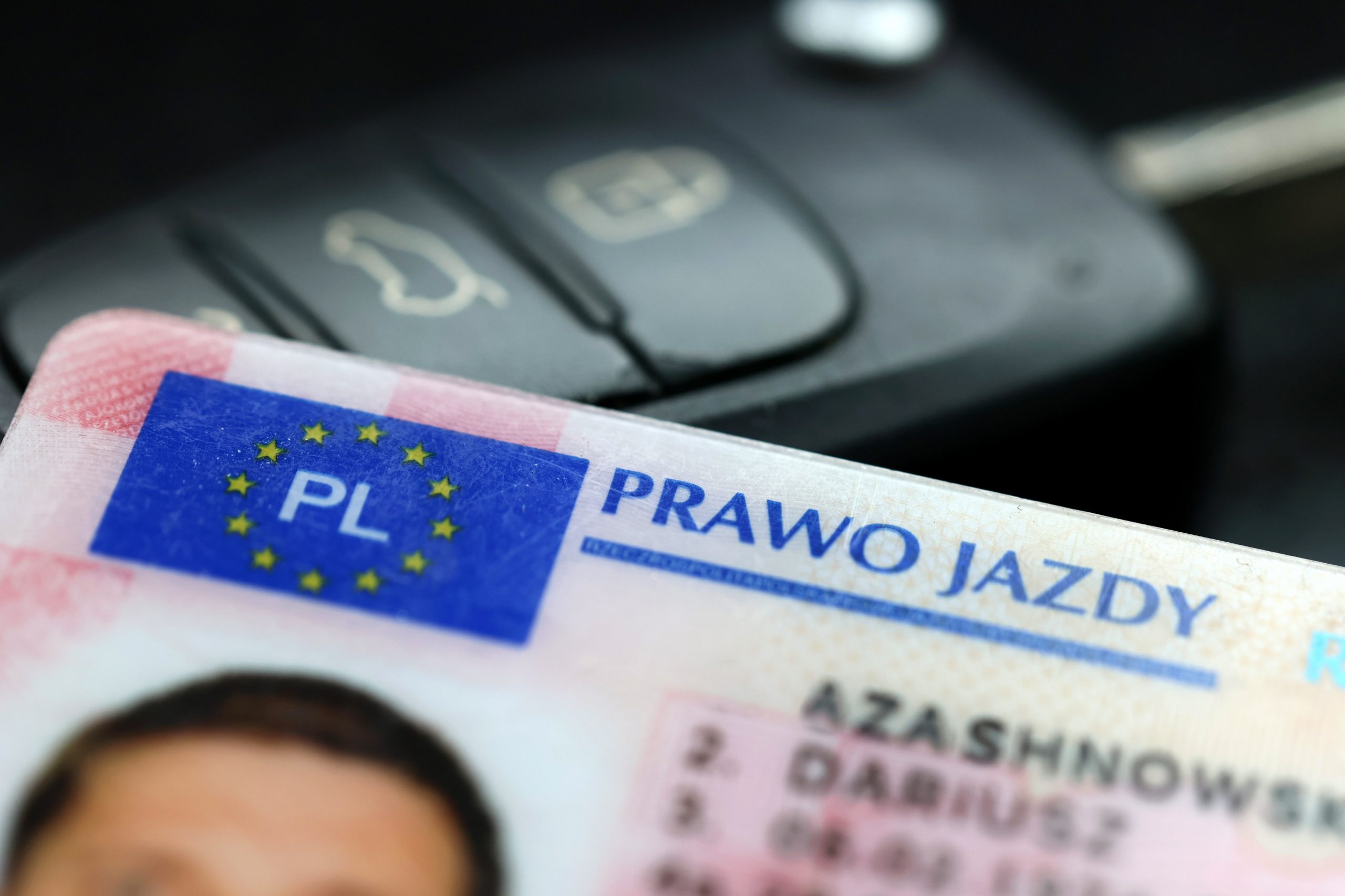 Prawo jazdy w Polsce. Policja prowadzi kontrole prędkości