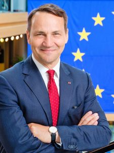 Radosław Sikorski: kariera i wpływ na polską politykę