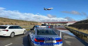 Samolot na autostradzie A1: co wiemy i co to znaczy