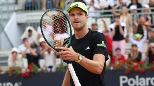 Hubert Hurkacz w półfinale w Cagliari po wygranej z Berrettinim