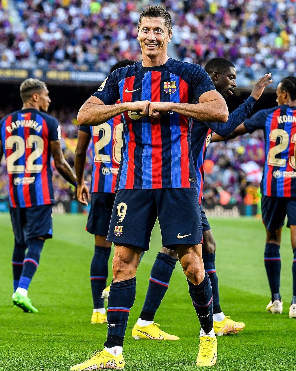 Lewandowski coraz bliżej odejścia z Barcelony. W grze kluby z Arabii