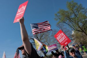 Sąd Najwyższy USA odrzucił dekret Trumpa ws. obywatelstwa z urodzenia