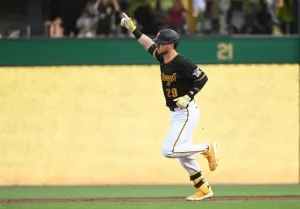 Braves vs Pirates: Waldrep przeciwko Skenesowi w Pittsburghu