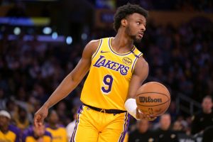 Bronny James na razie zostaje w Lakers po ruchu LeBrona