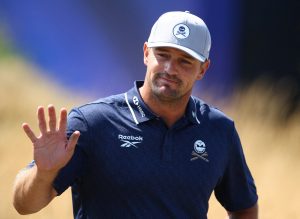The Open: Bryson DeChambeau po karze dwóch uderzeń
